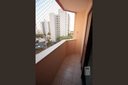 Sacada de apartamento à venda com 2 quartos, 75m² em Parque Residencial Eloy Chaves, Jundiaí