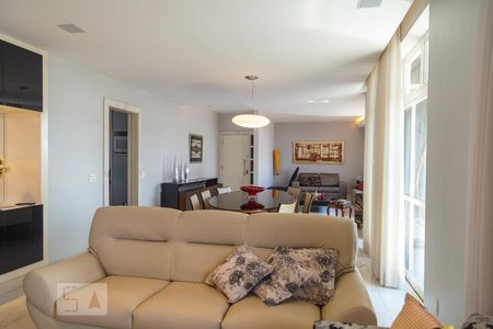 Sala de apartamento para alugar com 4 quartos, 225m² em Santo Antônio, Belo Horizonte