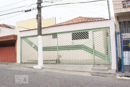 Fachada de casa à venda com 4 quartos, 240m² em Vila Ema, São Paulo