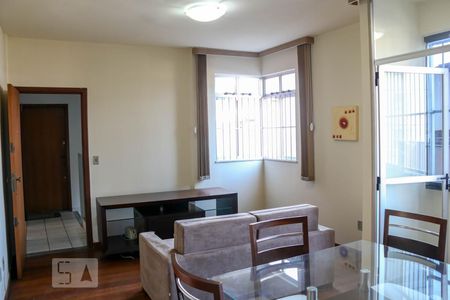 Sala de apartamento para alugar com 3 quartos, 85m² em Alto Caiçaras, Belo Horizonte