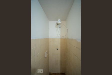 Banheiro de apartamento à venda com 1 quarto, 53m² em Centro, Campinas