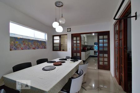 Sala de Jantar de casa à venda com 3 quartos, 300m² em Jardim Monte Alegre, Taboão da Serra