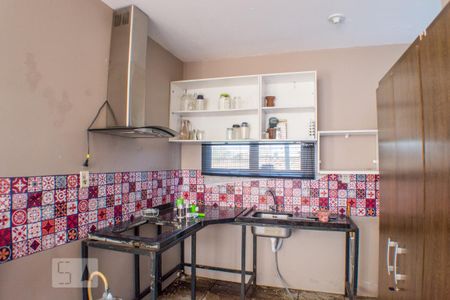 Cozinha de apartamento à venda com 2 quartos, 45m² em Feitoria, São Leopoldo