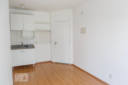 Sala de kitnet/studio para alugar com 1 quarto, 28m² em Pinheiros, São Paulo