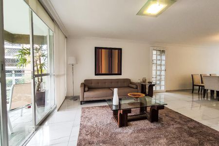 Sala de apartamento à venda com 4 quartos, 170m² em Real Parque, São Paulo
