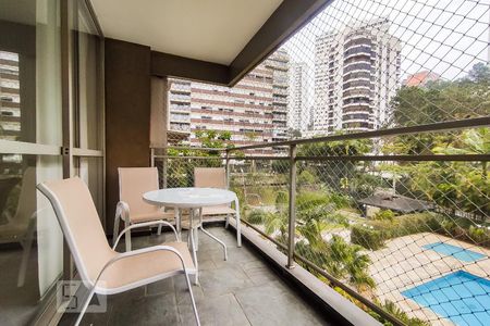Varanda de apartamento à venda com 4 quartos, 170m² em Real Parque, São Paulo