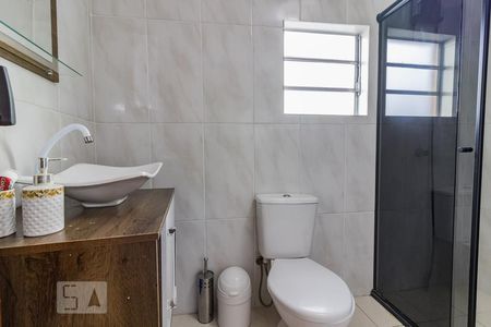 Banheiro de apartamento à venda com 1 quarto, 40m² em Santa Tereza, Porto Alegre