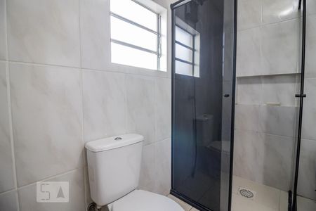 Banheiro de apartamento à venda com 1 quarto, 40m² em Santa Tereza, Porto Alegre