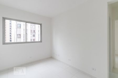 Sala de apartamento para alugar com 1 quarto, 40m² em Indianópolis, São Paulo