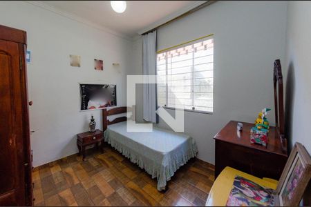 Quarto 1 de casa à venda com 5 quartos, 300m² em Caiçaras, Belo Horizonte