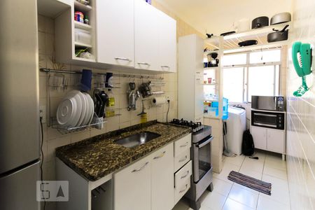 Cozinha de apartamento à venda com 2 quartos, 52m² em Itanhangá, Rio de Janeiro