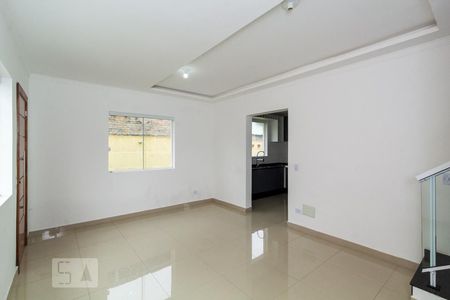 Sala de casa de condomínio para alugar com 3 quartos, 210m² em Tingui, Curitiba