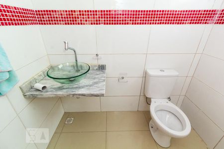 Lavabo de casa de condomínio para alugar com 3 quartos, 210m² em Tingui, Curitiba