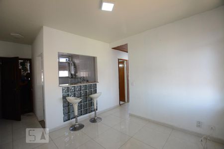 Sala de apartamento à venda com 2 quartos, 60m² em Irajá, Rio de Janeiro