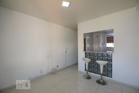 Sala de apartamento à venda com 2 quartos, 60m² em Irajá, Rio de Janeiro