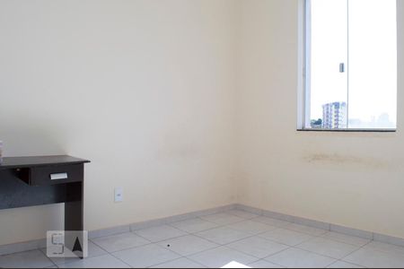 Quarto 2 de apartamento para alugar com 3 quartos, 84m² em Tabajaras, Uberlândia