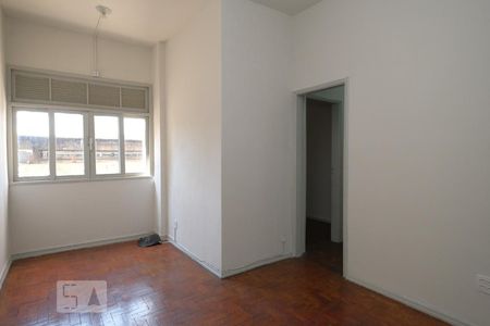 Sala de apartamento para alugar com 2 quartos, 43m² em Vila Isabel, Rio de Janeiro