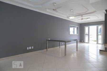 Sala de casa de condomínio à venda com 4 quartos, 350m² em Vargem Pequena, Rio de Janeiro