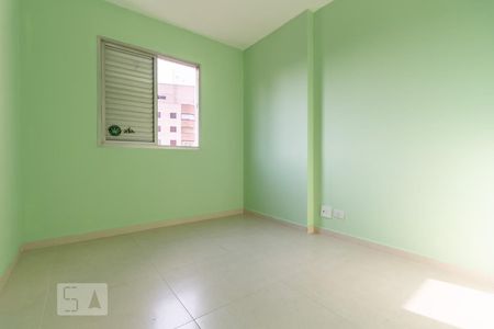 Quarto 1 de apartamento para alugar com 2 quartos, 58m² em Vila Guarani, São Paulo