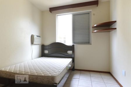 Quarto 1 de apartamento para alugar com 2 quartos, 60m² em Roçado, São José