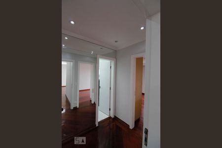 Corredor de apartamento à venda com 3 quartos, 130m² em Vila Galvao, Guarulhos