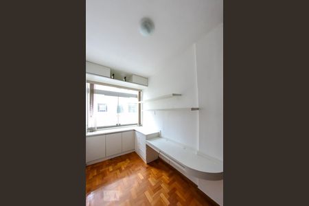 Quarto 2 de apartamento para alugar com 2 quartos, 84m² em Barro Preto, Belo Horizonte