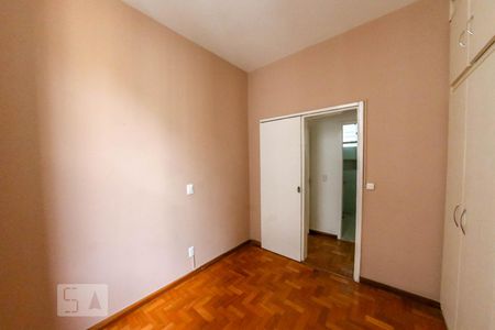 Quarto 1 de apartamento para alugar com 2 quartos, 84m² em Barro Preto, Belo Horizonte