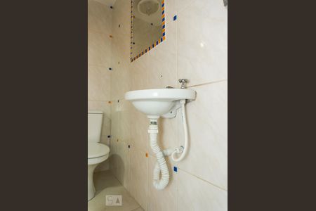 Lavabo de casa à venda com 2 quartos, 65m² em Chácara Nossa Senhora Aparecida, São Paulo