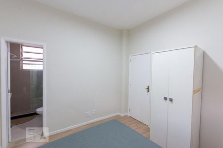 Suite  de apartamento para alugar com 2 quartos, 55m² em Centro, Niterói