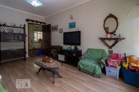 Sala de casa à venda com 3 quartos, 132m² em Vila Paiva, São Paulo
