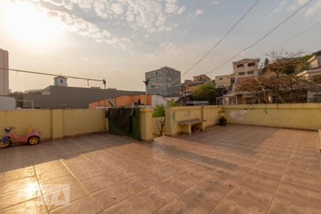 Terraço de casa à venda com 3 quartos, 132m² em Vila Paiva, São Paulo