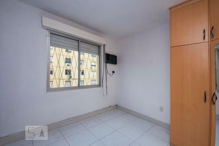 Quarto  de apartamento à venda com 1 quarto, 42m² em Jardim Carvalho, Porto Alegre