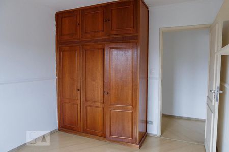 Quarto 1 de apartamento para alugar com 2 quartos, 75m² em Vila Madalena, São Paulo