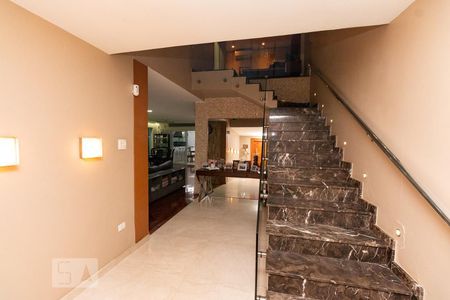 Casa à venda com 400m², 3 quartos e 4 vagas Casa à venda com 400m², 3 quartos e 4 vagasHall de entrada