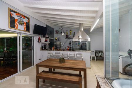 Casa à venda com 400m², 3 quartos e 4 vagas Casa à venda com 400m², 3 quartos e 4 vagasEspaço gourmet