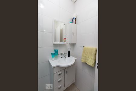 Casa à venda com 400m², 3 quartos e 4 vagas Casa à venda com 400m², 3 quartos e 4 vagasBanheiro suite 3