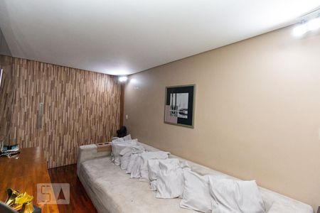 Casa à venda com 400m², 3 quartos e 4 vagas Casa à venda com 400m², 3 quartos e 4 vagasSala 2