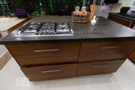 Casa à venda com 400m², 3 quartos e 4 vagas Casa à venda com 400m², 3 quartos e 4 vagasCozinha