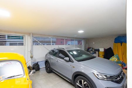 Casa à venda com 400m², 3 quartos e 4 vagas Casa à venda com 400m², 3 quartos e 4 vagasGaragem