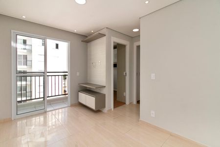 Sala de apartamento para alugar com 2 quartos, 44m² em Parque Reboucas, São Paulo