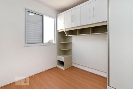 Quarto 2 de apartamento para alugar com 2 quartos, 44m² em Parque Reboucas, São Paulo