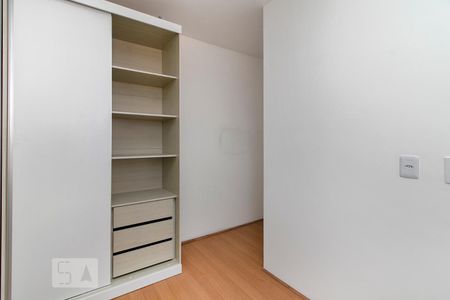 Quarto 2 de apartamento para alugar com 2 quartos, 44m² em Parque Reboucas, São Paulo