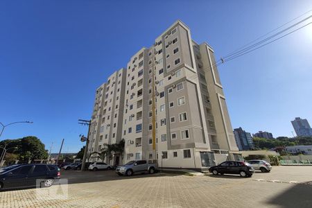 Apartamento para alugar com 45m², 2 quartos e 1 vaga Apartamento para alugar com 45m², 2 quartos e 1 vagaFachada bloco