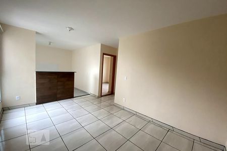 Sala de apartamento para alugar com 2 quartos, 45m² em Feitoria, São Leopoldo