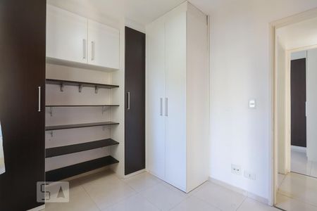 Quarto 1 de apartamento à venda com 2 quartos, 50m² em Vila Mangalot, São Paulo