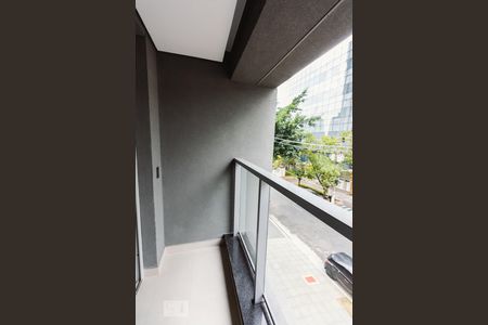 Varanda de kitnet/studio para alugar com 1 quarto, 28m² em Perdizes, São Paulo