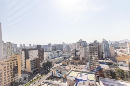 Vista do Quarto de apartamento para alugar com 1 quarto, 43m² em Centro, Curitiba