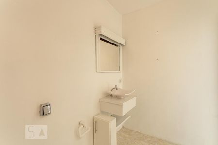 Banheiro de casa para alugar com 1 quarto, 57m² em Vila Anglo Brasileira, São Paulo