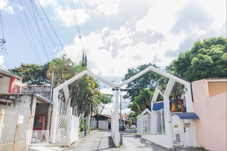 Apartamento para alugar com 72m², 2 quartos e 1 vaga Apartamento para alugar com 72m², 2 quartos e 1 vagaFachada do Condomínio