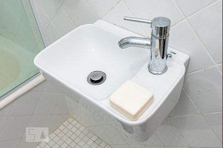 Apartamento à venda com 80m², 2 quartos e 1 vaga Apartamento à venda com 80m², 2 quartos e 1 vagaBanheiro